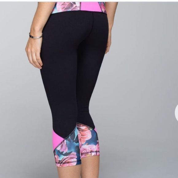 Lululemon Embody Crops - Picture 1 of 11